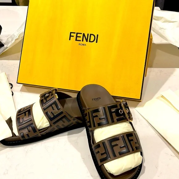 【関税込み】FENDI FENDI FFOLD Fendi FFold Leather Black | Fendi